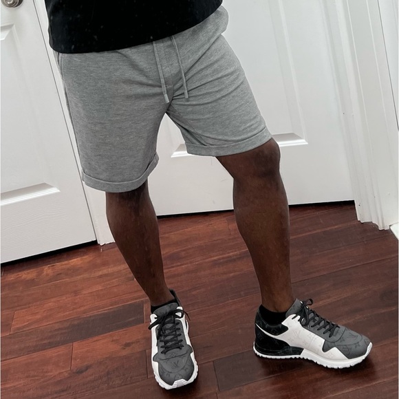 Louis Vuitton Run Away Sneaker - Picture 2 of 9